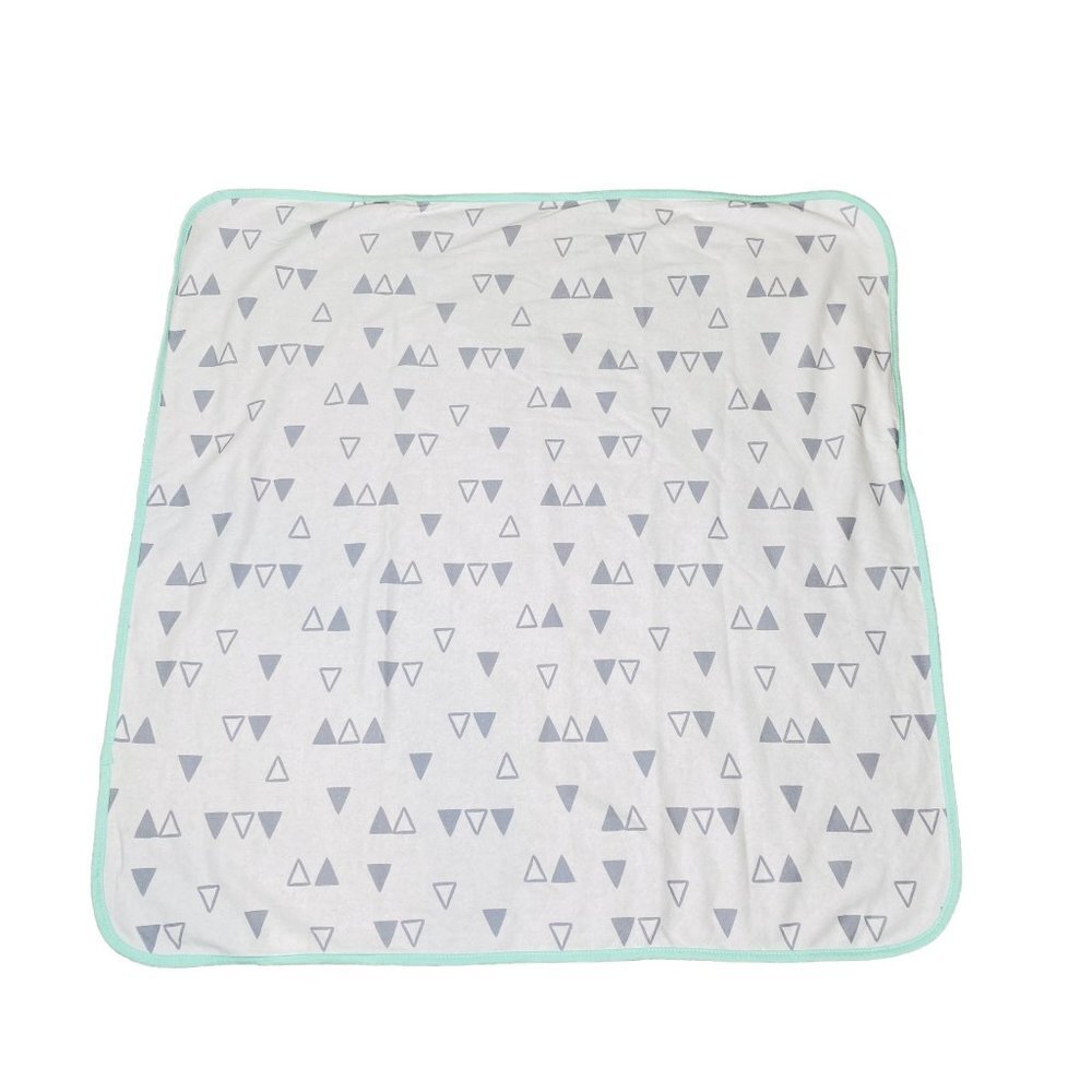 NEW Cloud Island Lightweight Hooded Baby Towel 30 x 30